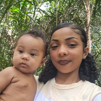 Babysitter in São Luís: Karine