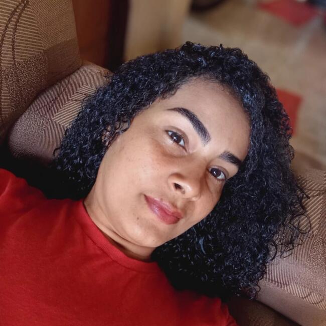 Babysitter in Canaã dos Carajás: Gardenia