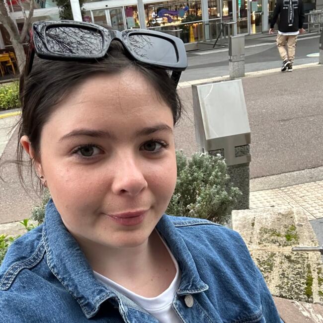 Babysitter in Mandurah: Isabella