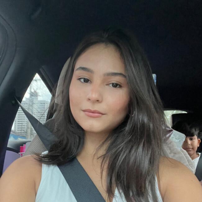 Babysitter in Goiânia: Julia