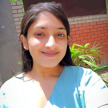 Babysitter Delhi: Himanshi