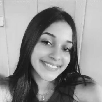 Babysitter in Juína: Yasmin