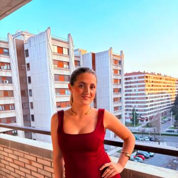 Babysitter in Pamplona: Candela
