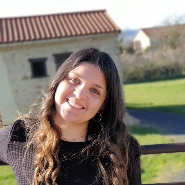 Babysitter in Écully: Alexandra