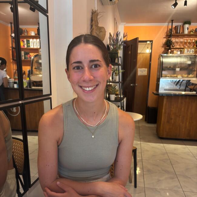 Babysitter in Elsternwick: Hannah