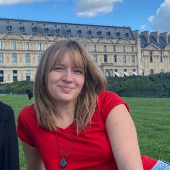 Babysitter in Saint-Ouen: Anouk