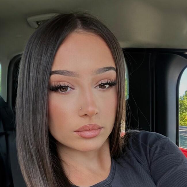 Babysitter in Aurillac: Kamila
