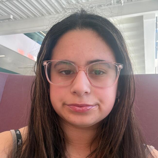 Babysitter in Thornhill (Ontario): Sarah