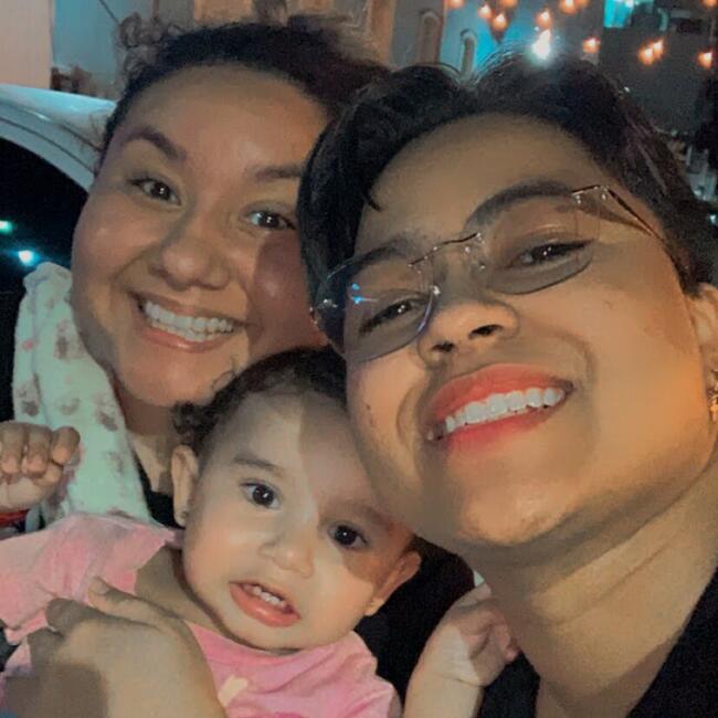 Babysitting job in São Paulo: Isis