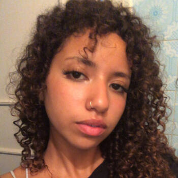 Babysitter in Agadir: Lina