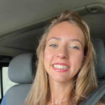 Baby-sitter à Givors: Zoé