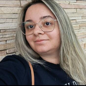 Babysitter in São José dos Pinhais: Juliana