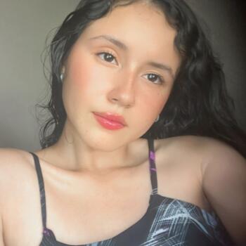 Babysitter in Santa Rosa: María