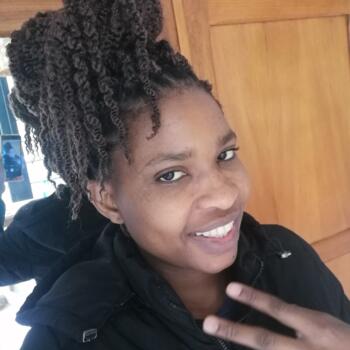 Babysitter in Cape Town: Sharon