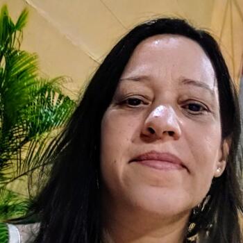 Babá Feira de Santana: Luciara