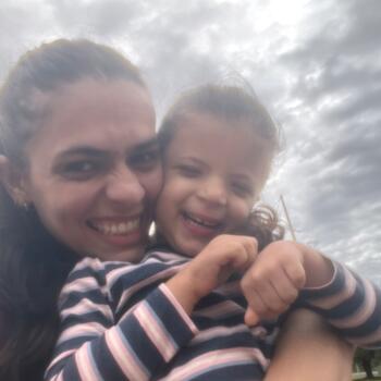 Pai/mãe Campo Grande: Lorena
