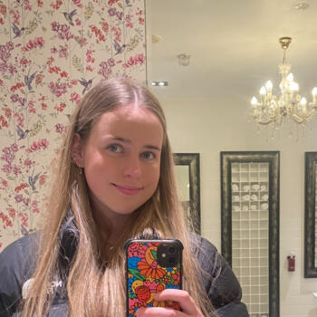 Baby-sitter in Christchurch: Charlotte
