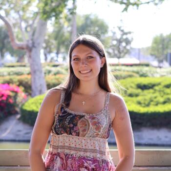 Babysitter in Hemet: Natalie