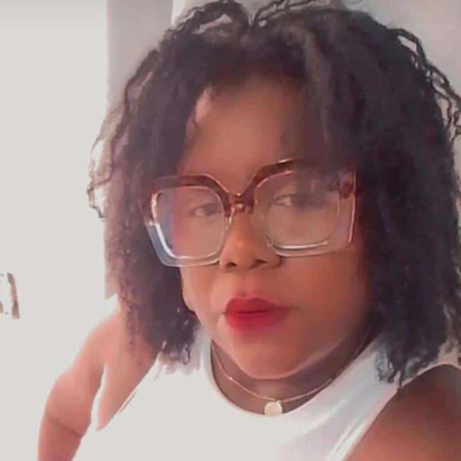 Babysitter in Niterói: Marceli