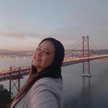 Babysitter in Almada: Pamela