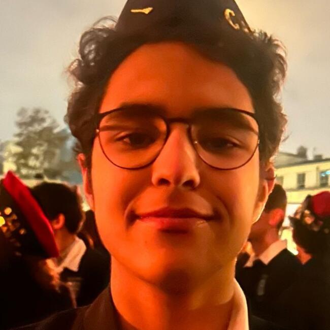 Babysitter in Paris: Wissam