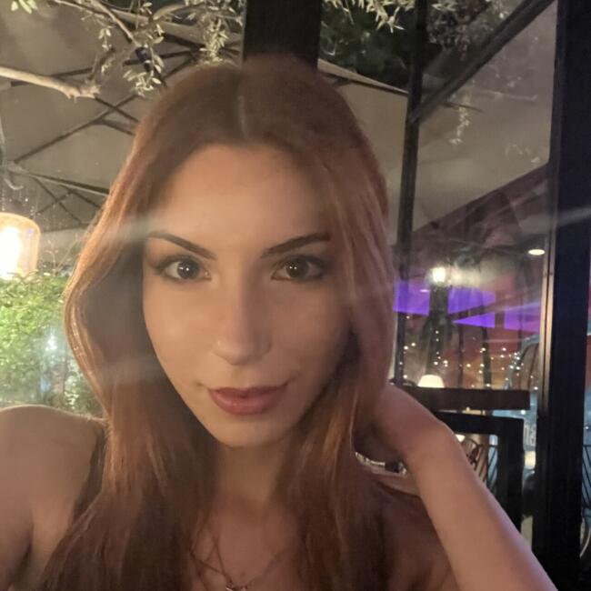 Babysitter στην περιοχή Αγία Παρασκευή: Ιωάννα