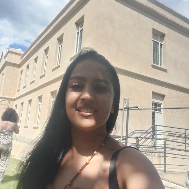 Babysitter in Franco da Rocha: Larissa