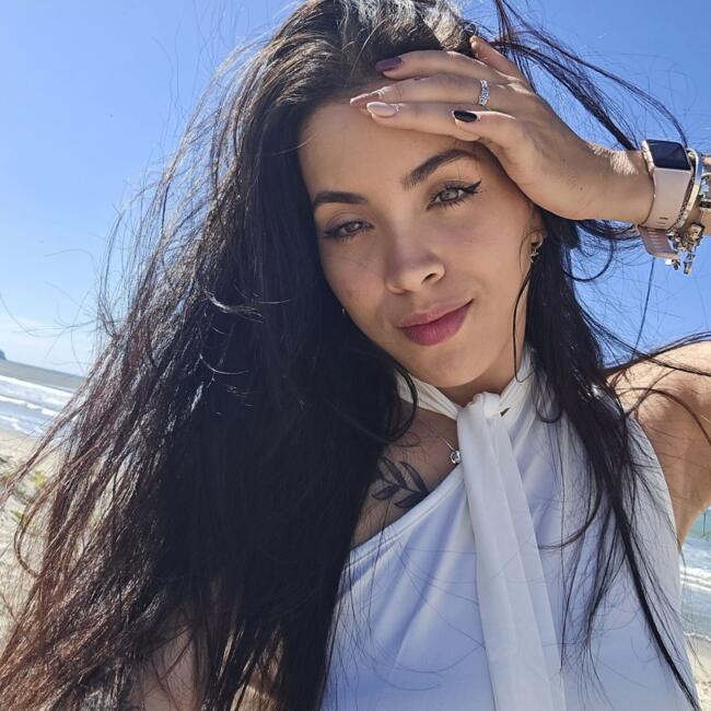 Babysitter in Curitiba: Carine