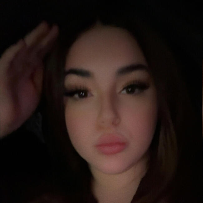 Babysitter in Detroit: Angelina