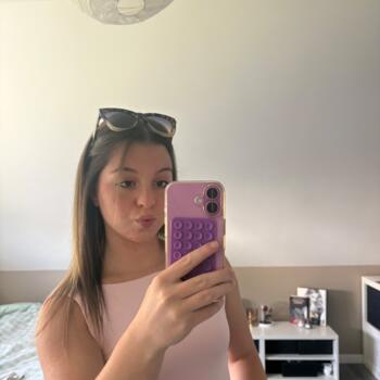 Babysitter in Cuverville: Emeline