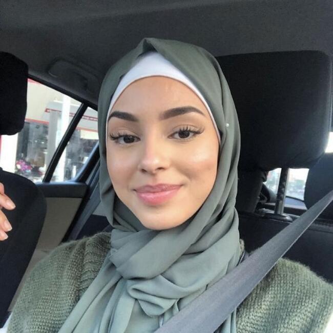 Babysitter in Élancourt: Fatima