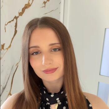 Babysitter Paray-Vieille-Poste: Maya