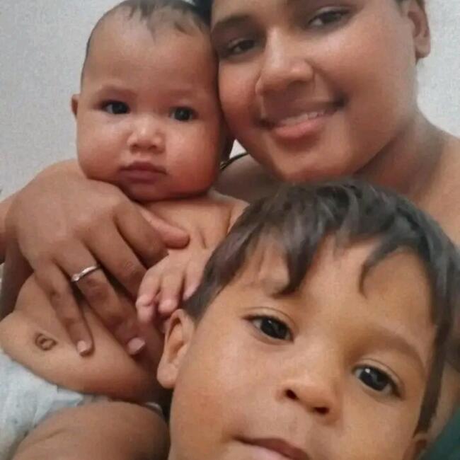 Babysitting job in Águas Lindas de Goiás: Evellin