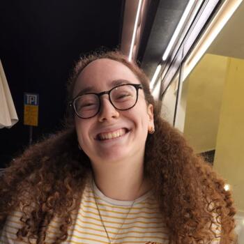 בייביסיטר ב- רמת גן: אלמוג