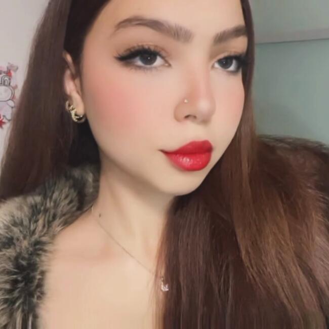 Babysitter in Luton: Nour