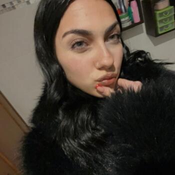 Babysitter Dumenza: Giulia