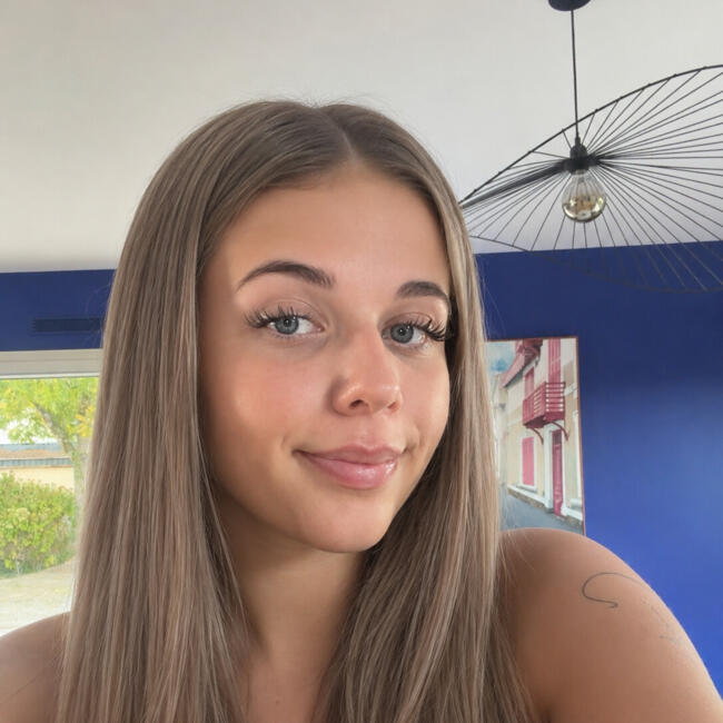 Babysitter in La Rochelle: Shyrel