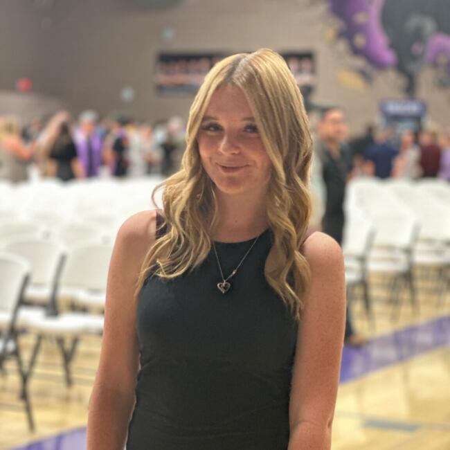 Babysitter in Palmdale: Grace