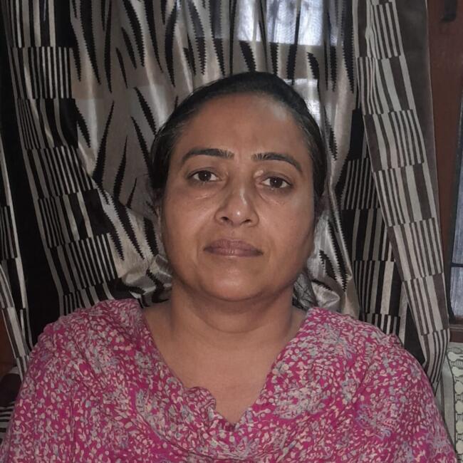 Babysitter in Phagwāra: Jyoti