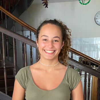 Babysitter in Canberra: Manon