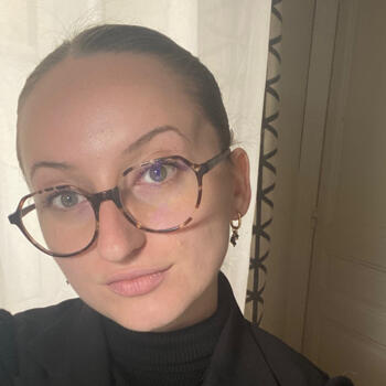 Babysitter in Mâcon: Tiffenn