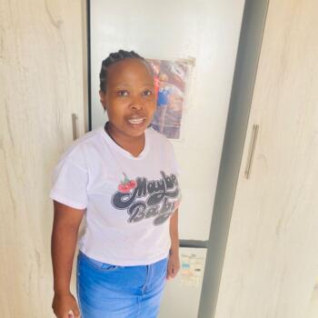 Babysitter in Port Elizabeth: Pozisa