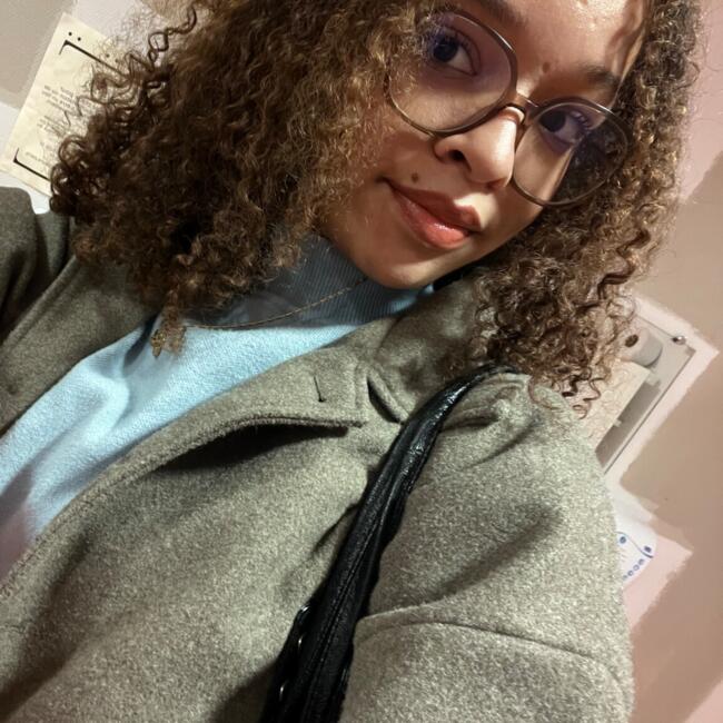 Babysitter in Champs-sur-Marne: Shaïly