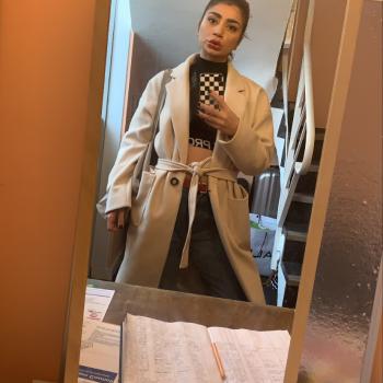 Babysitter in London: Sima