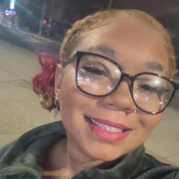 Babysitter Brooklyn: Lynn