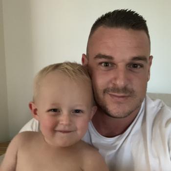 Babysitting job Gold Coast: babysitting job Aaran