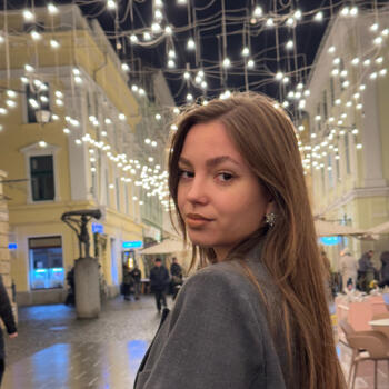 Babysitter in Belgrade: Lara