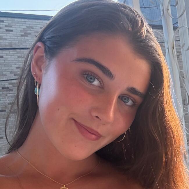 Babysitter in Dublin: Hazel