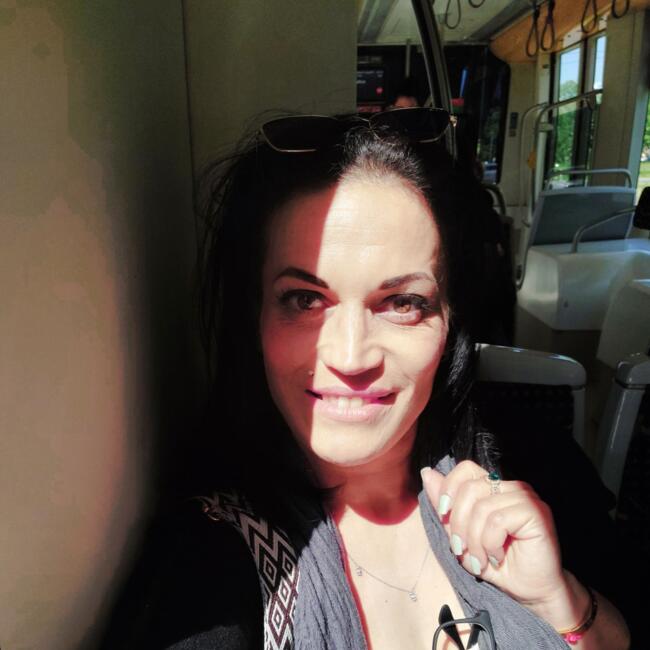 Bébiszitter Törtel területén: Erzsébet