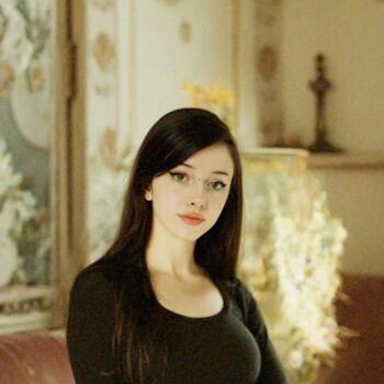 Babysitter in Mohali: Julia